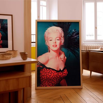 Marilyn in Red Dress and Feathers - Classic 1950s Glam Look 