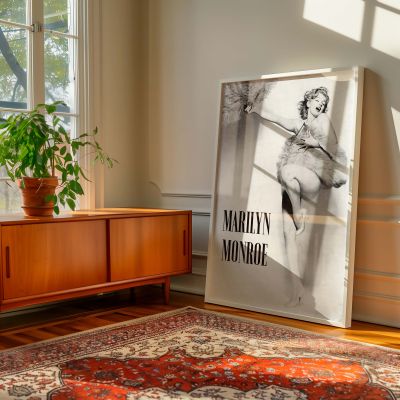 Marilyn Monroe 1957 Avedon - Iconic Actress in Elegant Framed Canvas Print 