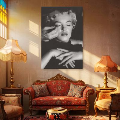 Marilyn Monroe Makeup Portrait - Hollywood Style Close-Up 