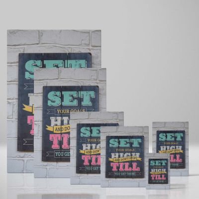 Set Your Goals High - Motivational Quote in Vintage Typography