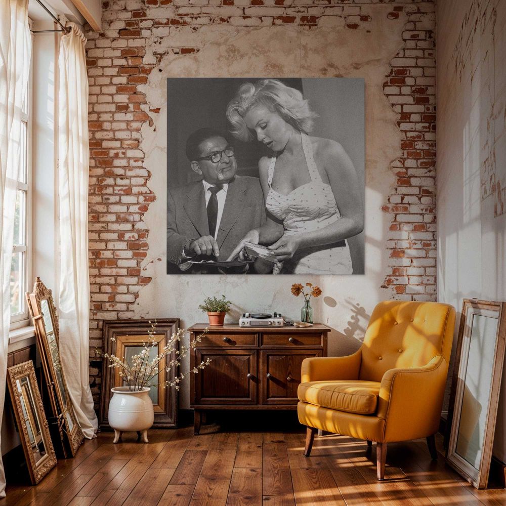 Marilyn Monroe - Bob Beerman Photoshoot 1953 — alternate room view