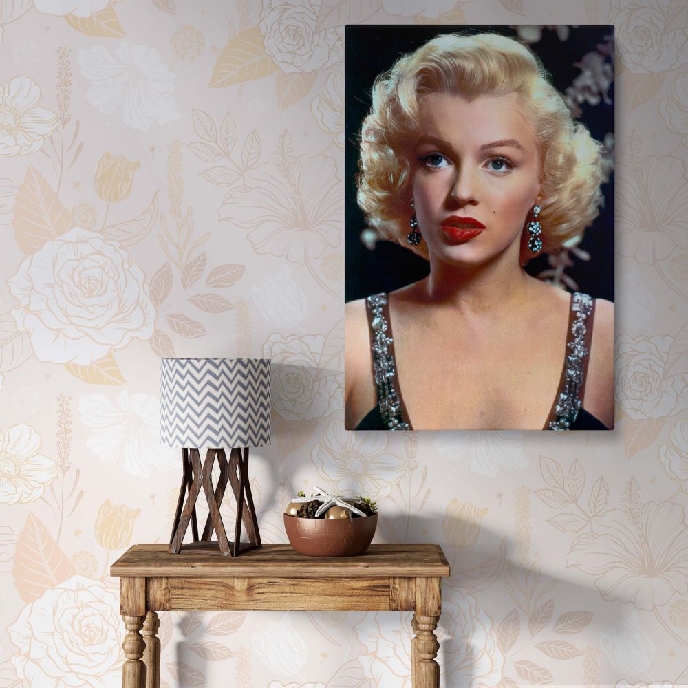 Marilyn Monroe Close-Up Portrait - Red Lips and Earrings Vintage Wall Canvas