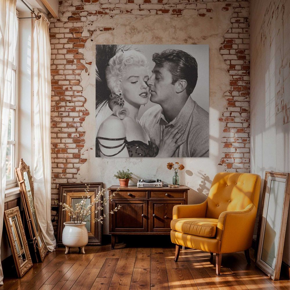 Marilyn Monroe - River of No Return Photoshoot 1954 — alternate room view