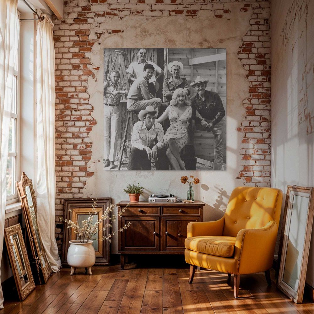 Marilyn Monroe - The Misfits Photoshoot 1961 — alternate room view