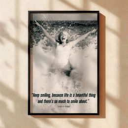 Marilyn Monroe Keep Smiling Quote - Inspiring Vintage Beach Print 