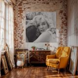 Marilyn Monroe - The Misfits Photoshoot 1961 — alternate room view
